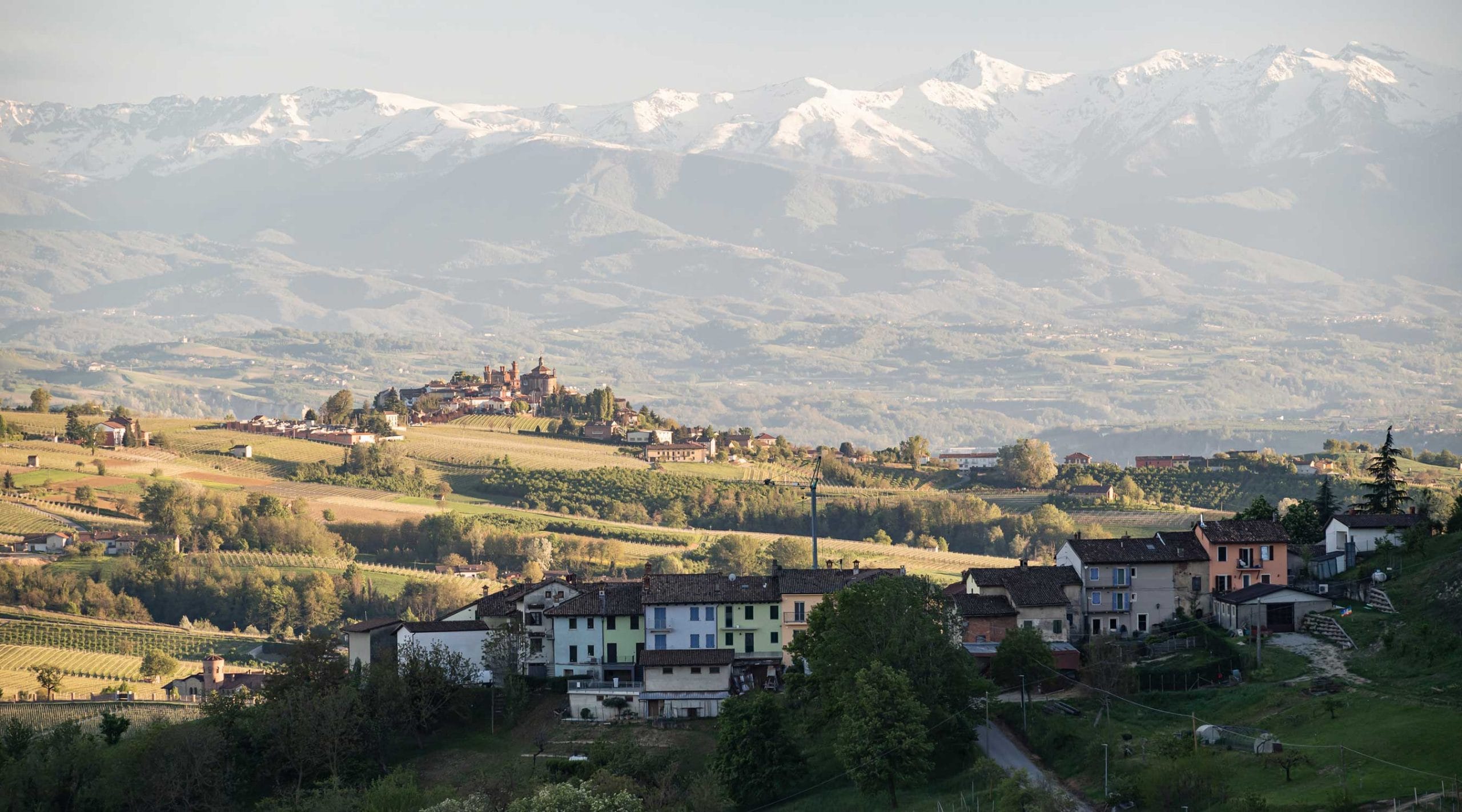 A La Morra, ogni itinerario nelle Langhe trova il suo inizio